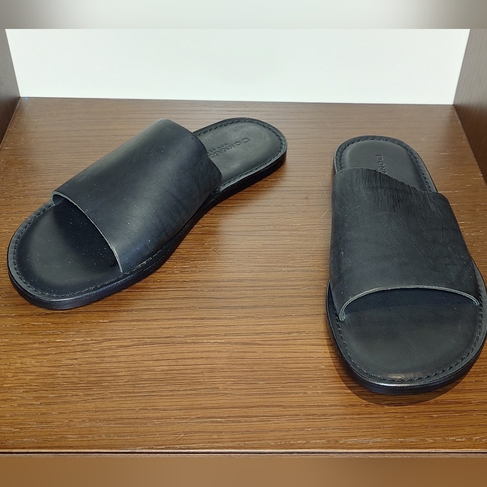 New black Donna Karan sandals